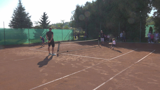 Vo finále detskej záhoráckej tenisovej tour bodovali aj Seničania