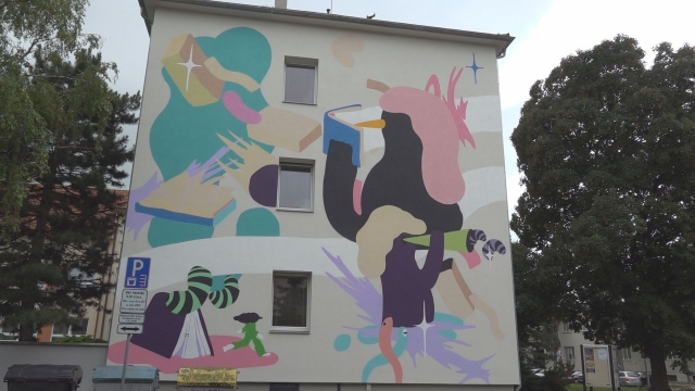 Laserová šou slávnostne odhalí mural na Záhorskej knižnici