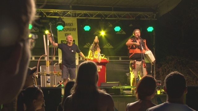 Na Fest Maringotu priniesli Vrbovskí víťazi osvedčený priemyselný folklór