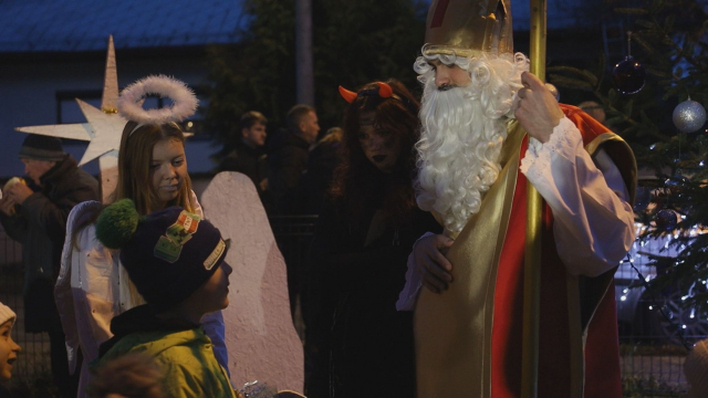 Do Vianočnej dedinky v Čáčove prišiel Mikuláš