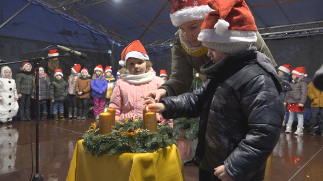 Druhú Adventnú sviecu na Myjave zapálili deti z MŠ Hoštáky