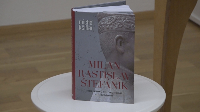 Na svete je nová kniha o M.R.Štefánikovi